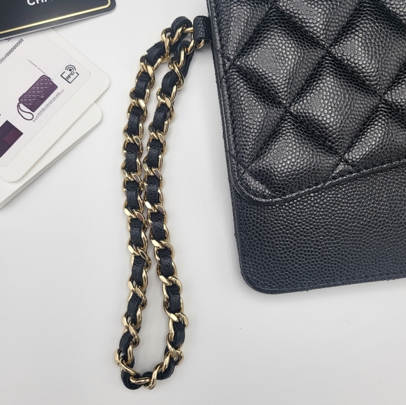 Authentic Chanel classic clutch with chain handle/wrislet - Picture 2 of 16